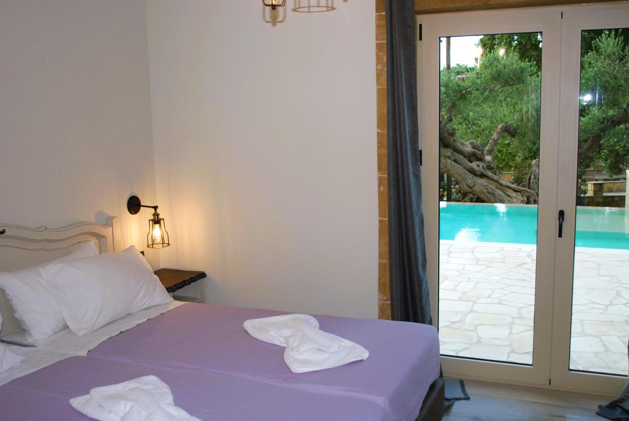 Villa Antonousa - Private Pool Oasis Kera  ภายนอก รูปภาพ