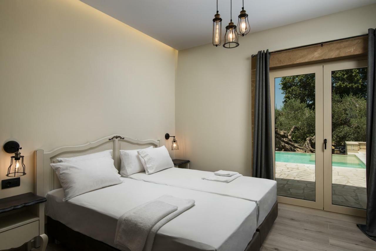 Villa Antonousa - Private Pool Oasis Kera  ภายนอก รูปภาพ